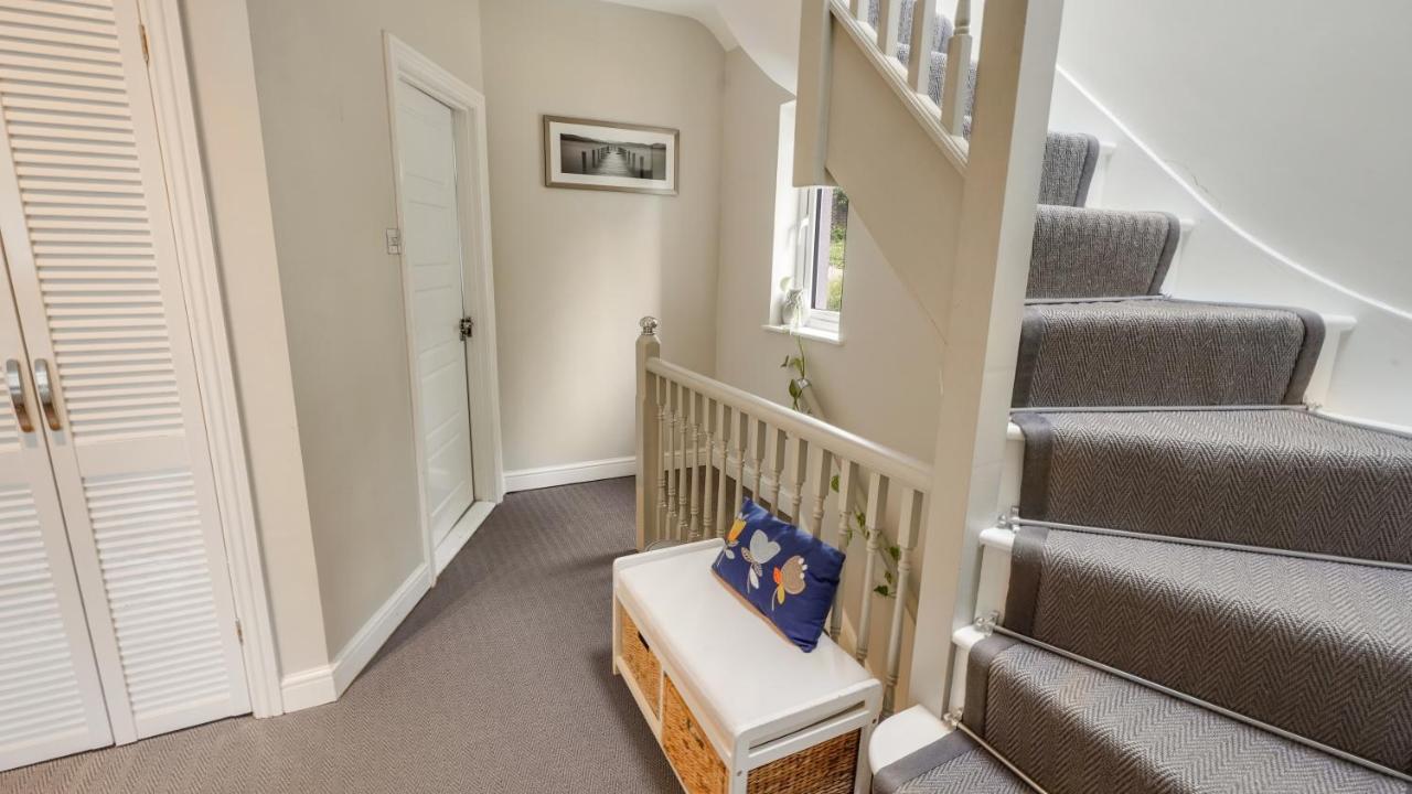 Cosy Luxurious Family Home Лондон Екстериор снимка