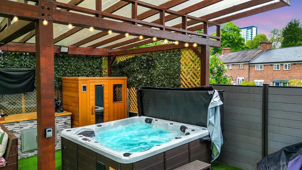 Cosy Luxurious Family Home Лондон Екстериор снимка